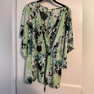 NWOT wrinkle free top!